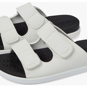 Native sugarlite sandals  slides kids size 12 white NEW with tags